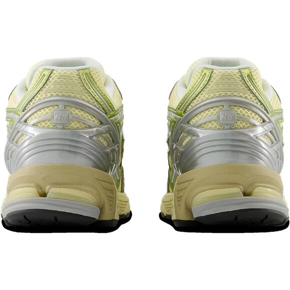 NWT New Balance Men\'s 1906R Yellow / Parchment U1906RND Size 9.5